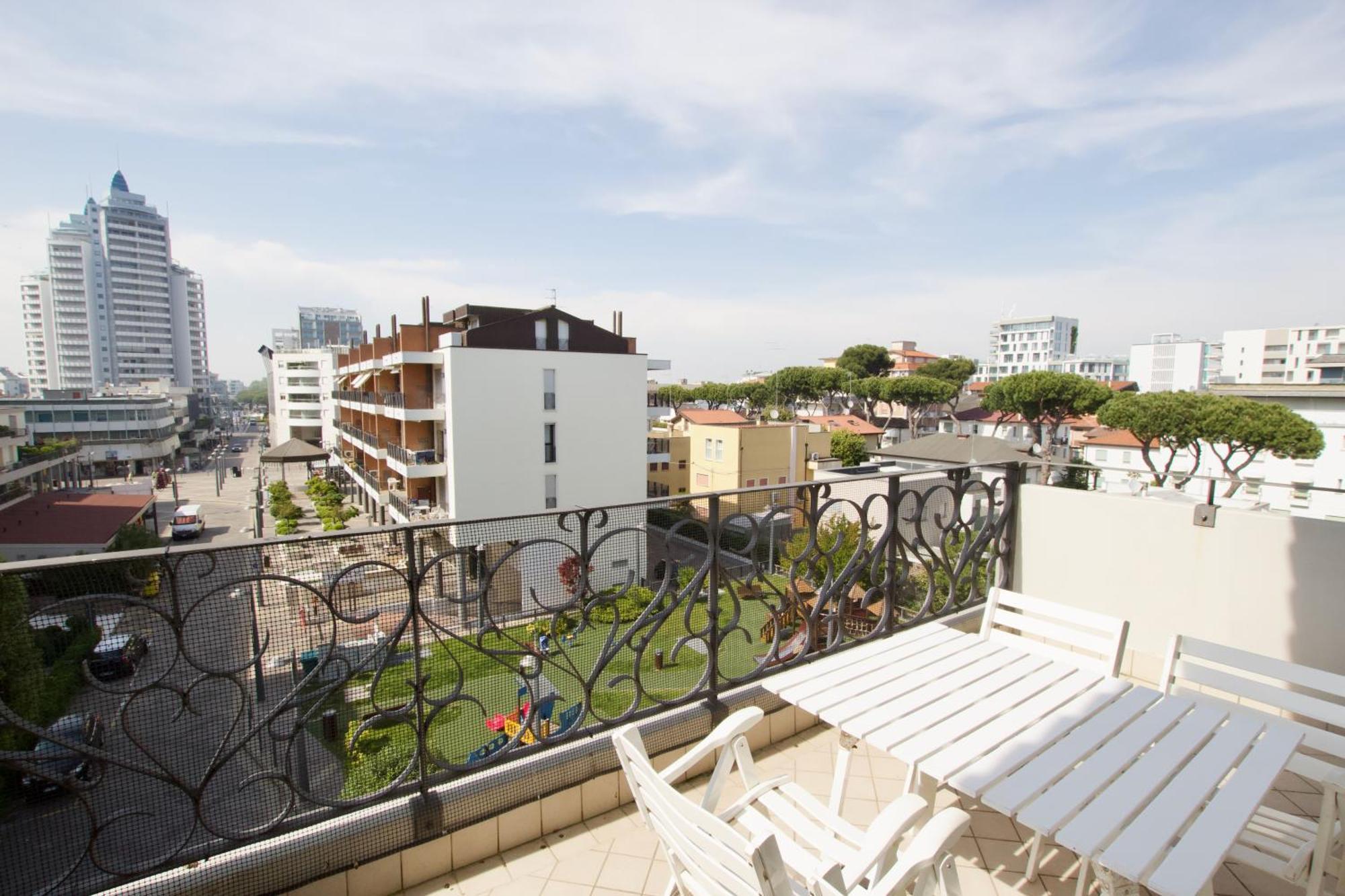 Bagni Miramare - Home Immobiliare Jesolo Exterior photo